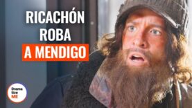 RICACHÓN ROBA A MENDIGO